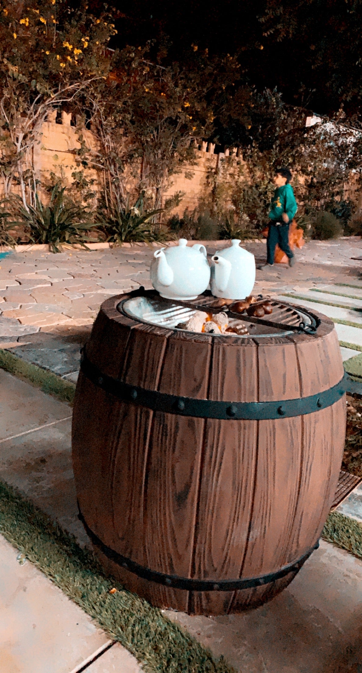 Duwaa Fireplace & Planter